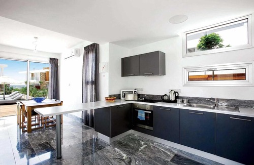 Paphos Villa | Periwinkle