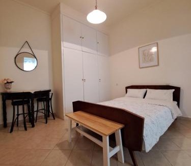Nea Kios Apartment | Persefoni's Room