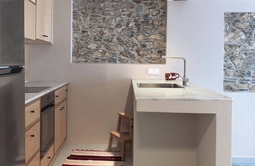 Skopelos Apartment | Petra stonehouse near the Port