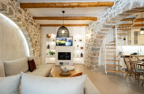 Mirthios House | Petrino Two-Bedroom House in Mirthios