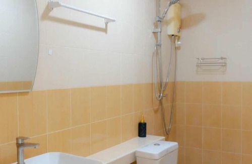Rawai Hostel | PGD brown city view