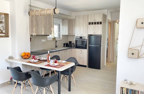 Vlakheronitissa Apartment | Phaedra House For Relaxing Holidays Near Platanias
