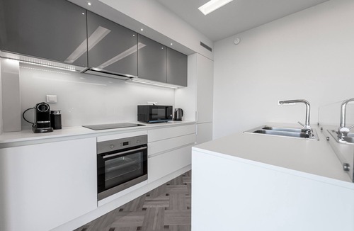 Kinosargous Apartment | Phaedrus Living: City Center Luxury Flat N. Kosmos