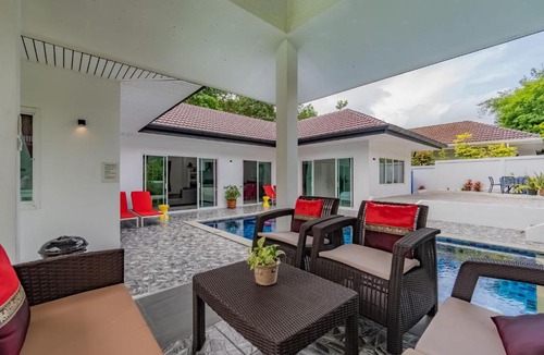Chalong Villa | Phikun Private Pool Villa
