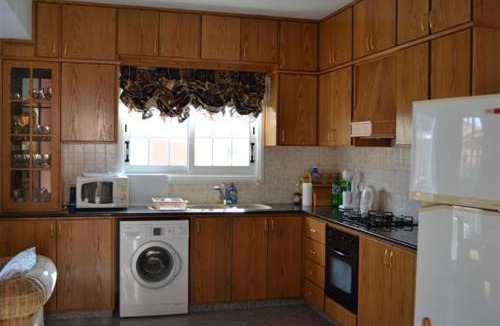 Oroklini Apartment | Philippou Beach Villas & Apartments