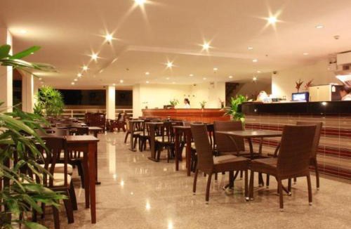 Pratumnak Hill Resort | Phu View Talay Resort