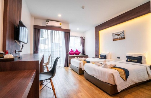 Mai Khao Hotel | Phuket Airport Place