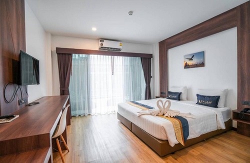 Mai Khao Hotel | Phuket Airport Place
