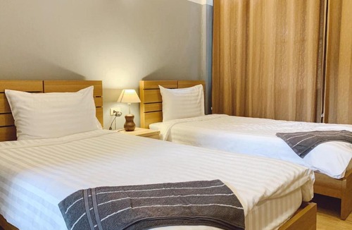 Din Daeng Hostel | Pillow & Bread