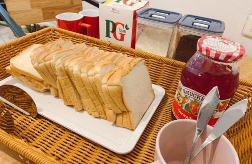 Din Daeng Hostel | Pillow & Bread