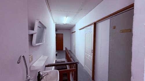 Ramkhamhaeng Hostel | Pink Kraken Hostel