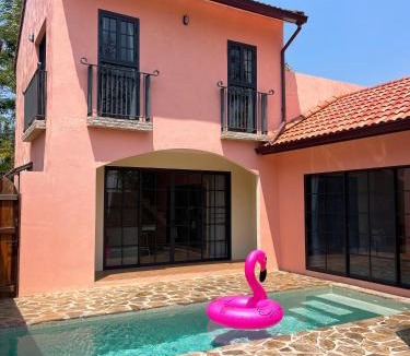 Pong Ta Long Villa | Pink Villa by Tubtao Sleepy Hill