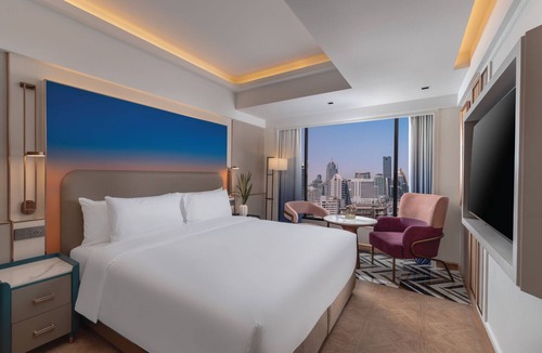 Nana Hotel | Pipa Bangkok Sukhumvit 11 by Kingston Hotels