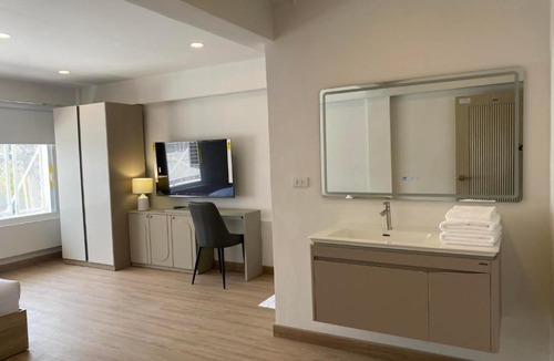 Chong Nonsi Apartment | Pipp Boutique