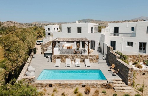 Maragas Villa | Plaka Beach Paradise - Luxe villa with pools & Jacuzzi. Stepps from the Sea