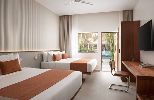 Daun Penh Hotel | Plantation Urban Resort & Spa