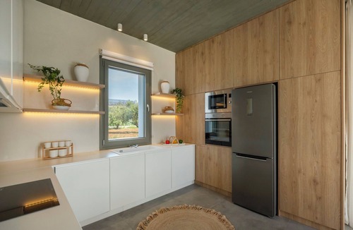 Paros Villa | Plastires Villas: Sunset Serenity
