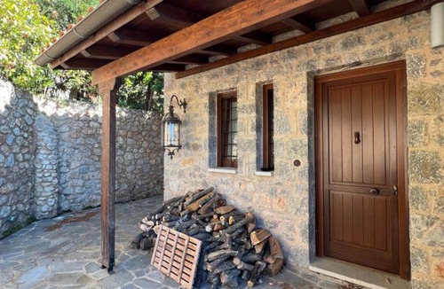 Arachova Ski Chalet | Plethora Arachova Luxury Chalet