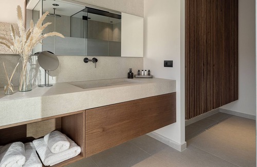 Tavronitis Villa | Pnoe Sea Front Experience | Special Villa