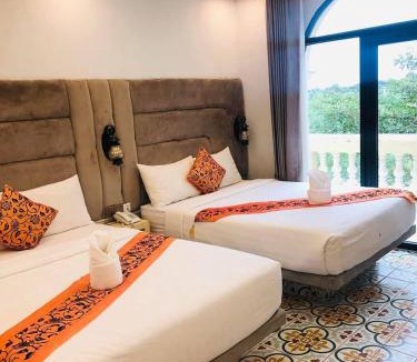 Kampot Hotel | Polin Hotel