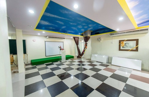Sarika Hotel | Poomvarin Resort
