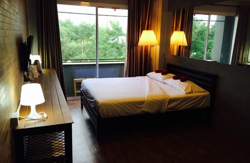 Ratchadaphisek Hotel | Popcorn House Ratchada