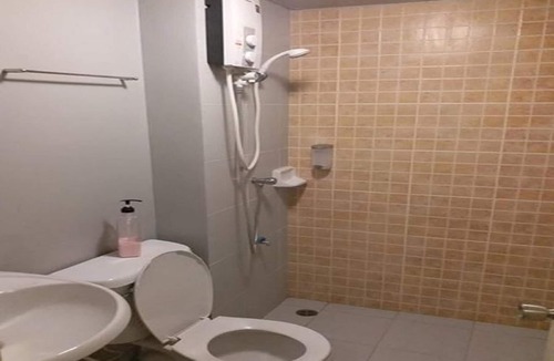 Ban Mai Hotel | Poppular Palace Don Mueang Bangkok