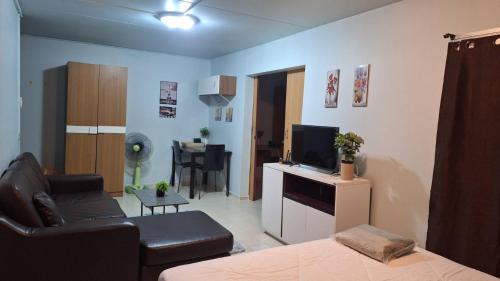 Ban Mai Apartment | Popular Muang Thong Condo, Building C5
