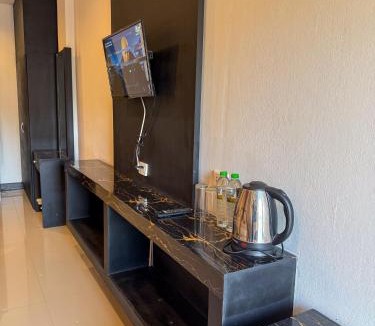Saphan Sung Hotel | POR SAHA Hotel Ramkhamhaeng 100