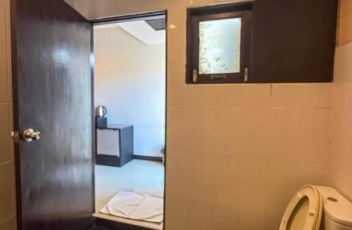 Saphan Sung Hotel | POR SAHA Hotel Ramkhamhaeng 100