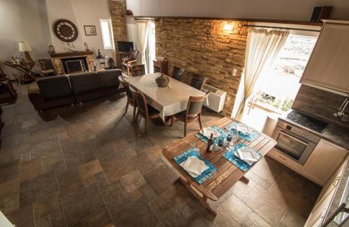 Vathy House | Portolos House: Escape to Ithaca