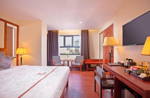 Phnom Penh City Centre Hotel | Poulo Wai Hotel, Trademark Collection by Wyndham