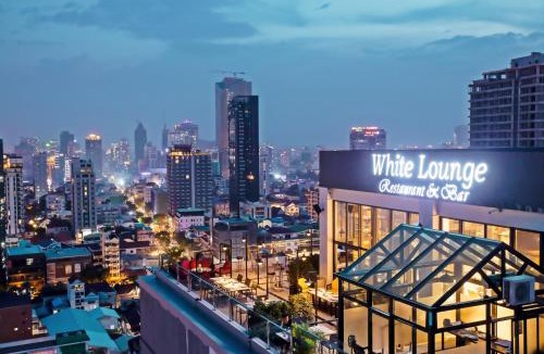 Phnom Penh City Centre Hotel | Poulo Wai Hotel, Trademark Collection by Wyndham