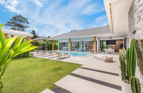 Maret Villa | Pranee 01 - 4BR Pool Villa Lamai Samui by MO Estate