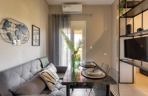 Gazi Apartment | Pretty flat near the Beach & City Center