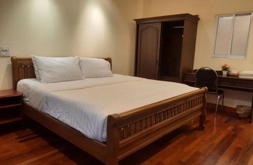 Chang Moi Hotel | Prince Hotel Chiang Mai