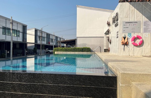 Pak Kret House | Private 3 bedrooms Townhouse in Nonthaburi Full privacy, no shared indoor spaces