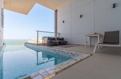 South Pattaya Apartment | PRIVATE POOL SWIM-UP APARTMENT ON COPACABANA JOMTIEN BEACH PATTAYA