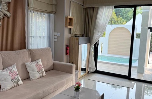 Kamphaeng Phet Apartment | Private pool villa