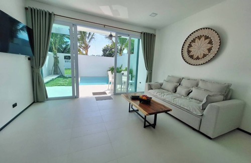 Ban Saiyuan Villa | Private Pool 1-bedroom villa At Lotus Bleu Rawai