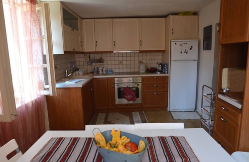 Mithimna House | Private Villa est.1750!Spacious and very quiet, for families, groups, workshops.