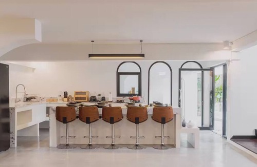Chiang Mai House | Private Villa Old Town ChiangMai Prime Location