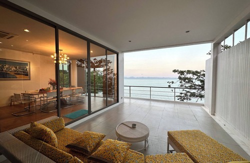 Ko Sire Villa | Private Villa Siray Beach Front