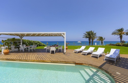 Pernera Villa | Protaras Beachfront Dream Villa
