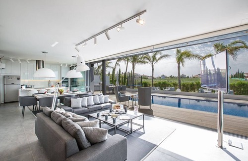 Kapparis Villa | Protaras Holiday Villa WP4 - a villa that sleeps 10 guests in 4 bedrooms