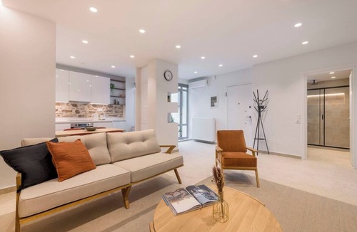 Psirri Apartment | Psyrri Hideout · Chic 2BR Apartment