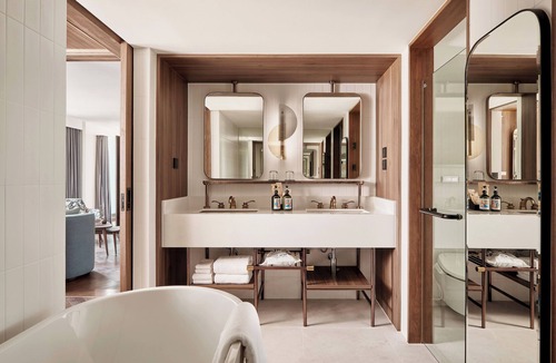 Asoke Hotel | Public House Bangkok, a Member of Design Hotels