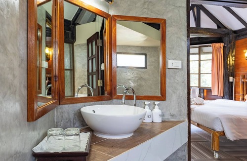 Sai Yok Hotel | Pung-waan Resort Kanchanaburi