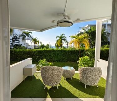 Na Chom Thian Apartment | Pure Sunset Beach - Studio with Green Balcony