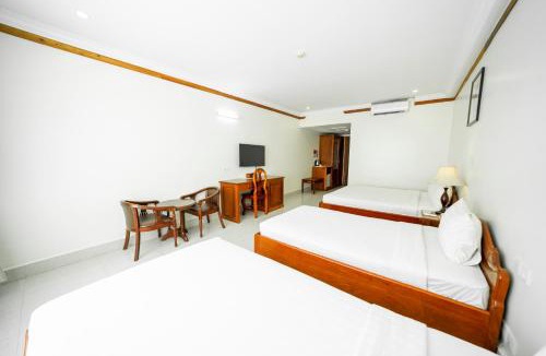 Sampov Meas Hotel | Pursat Riverside Hotel & Spa